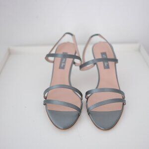 SJP BY SARAH JESSICA PARKER IVA SAMPLE SIZE 37